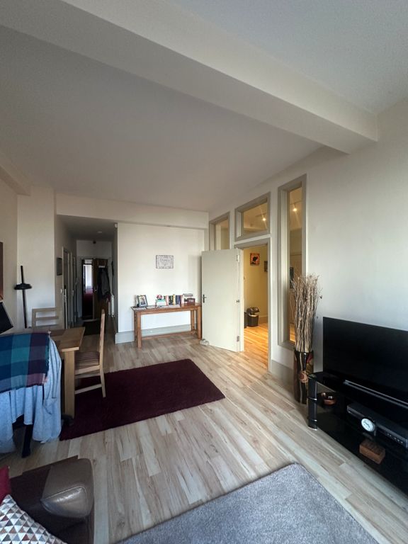 Property photo 3 of 4