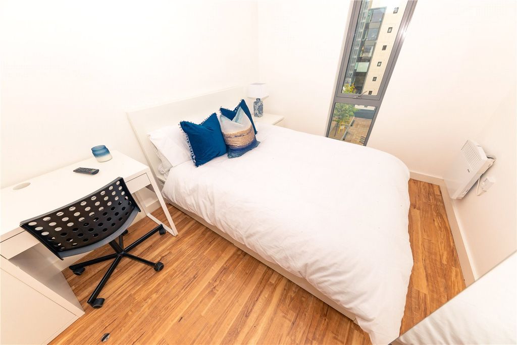 Property photo 3 of 7 Picture No. 01