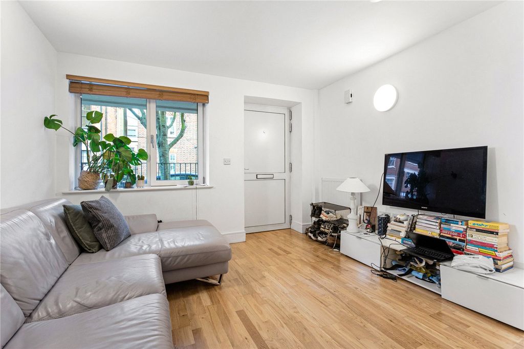 Property photo 2 of 11 Picture No. 13