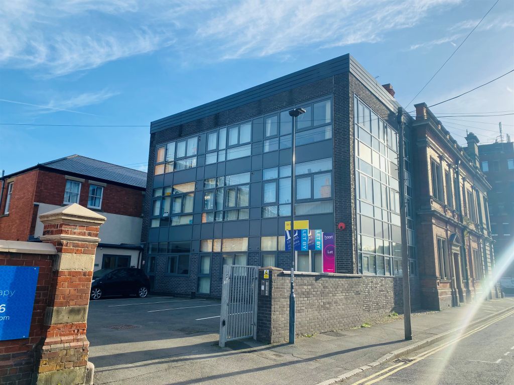 Property photo 1 of 6