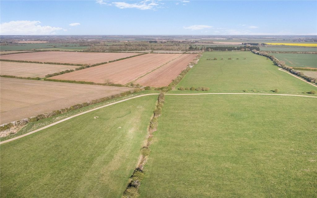 Property photo 3 of 9 Parkland