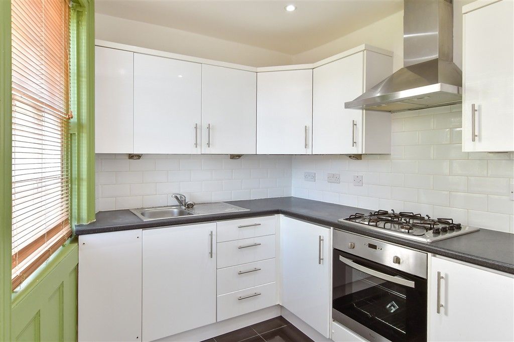 Property photo 3 of 4 Kitchen