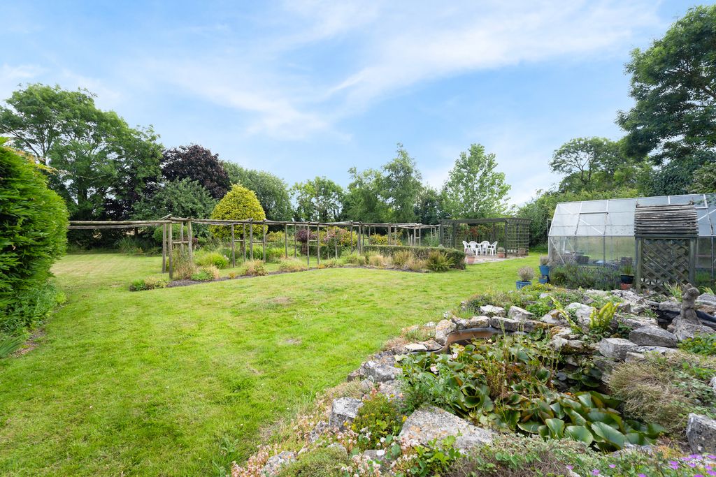 Property photo 3 of 22 Picture No. 36