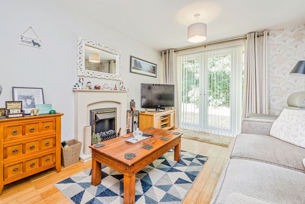 Property photo 2 of 7