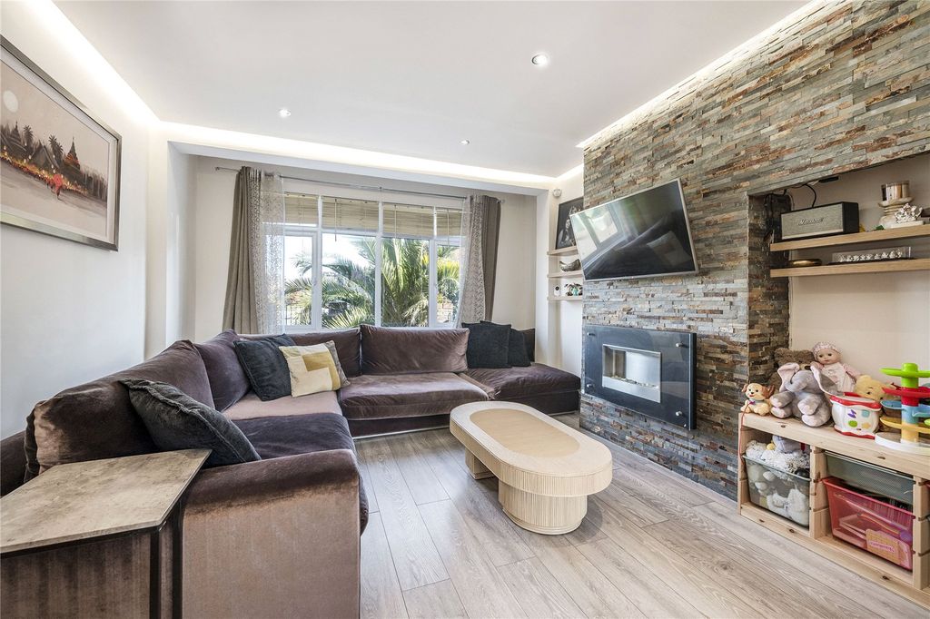 Property photo 2 of 9 Picture No. 03