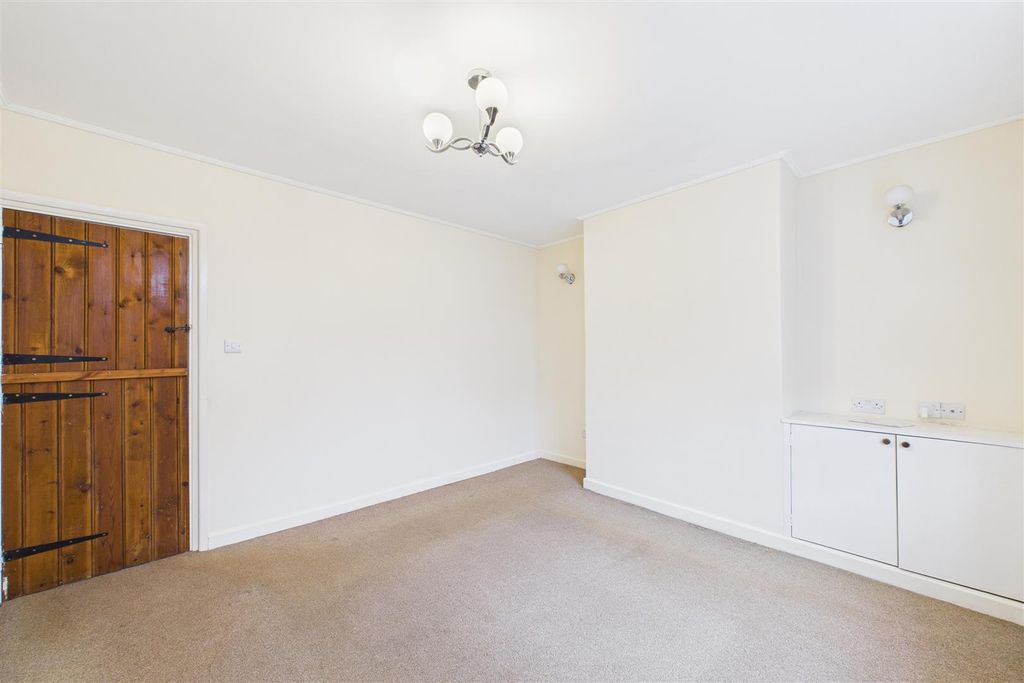 Property photo 3 of 9 Cam04235G0-Pr0127-Still001.Jpg