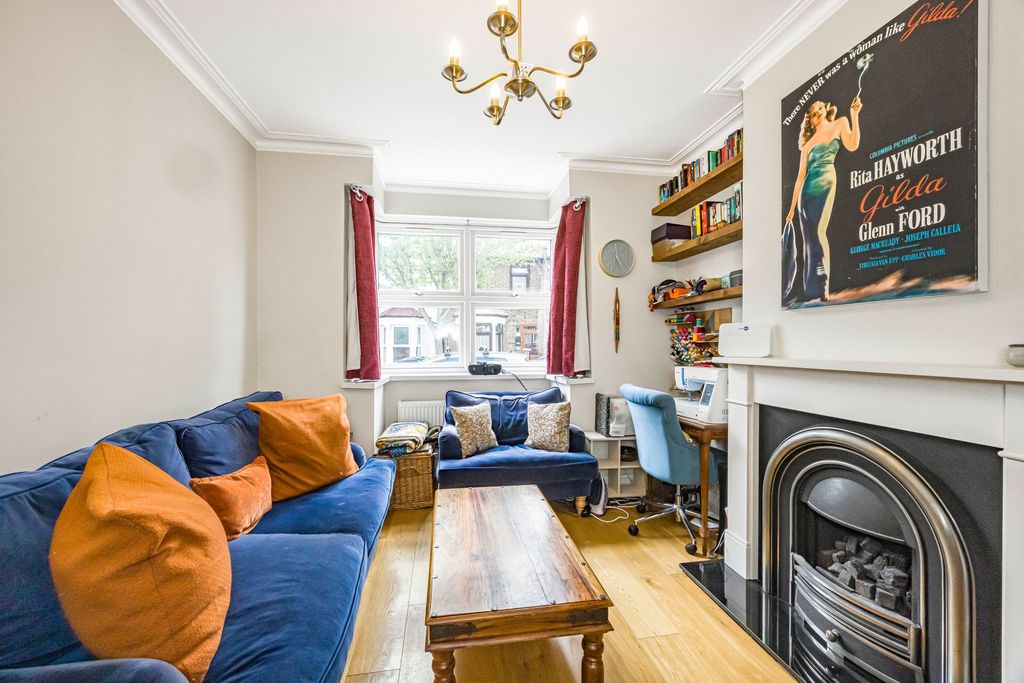 Property photo 2 of 19