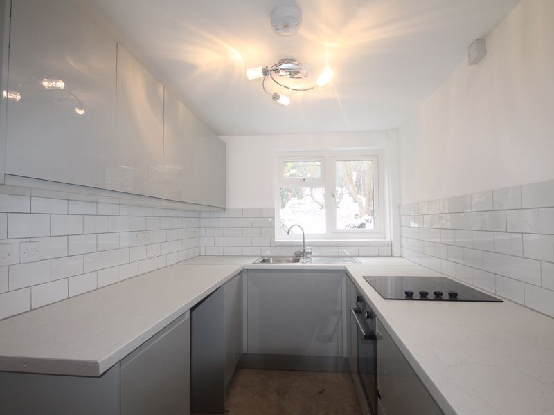 Property photo 2 of 10 Photo 3