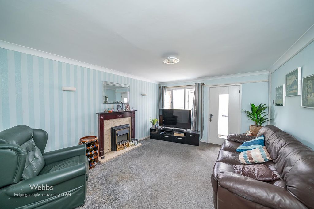 Property photo 2 of 13 Â© Webbs Estate Agents Â© (1 Of 18).Jpg