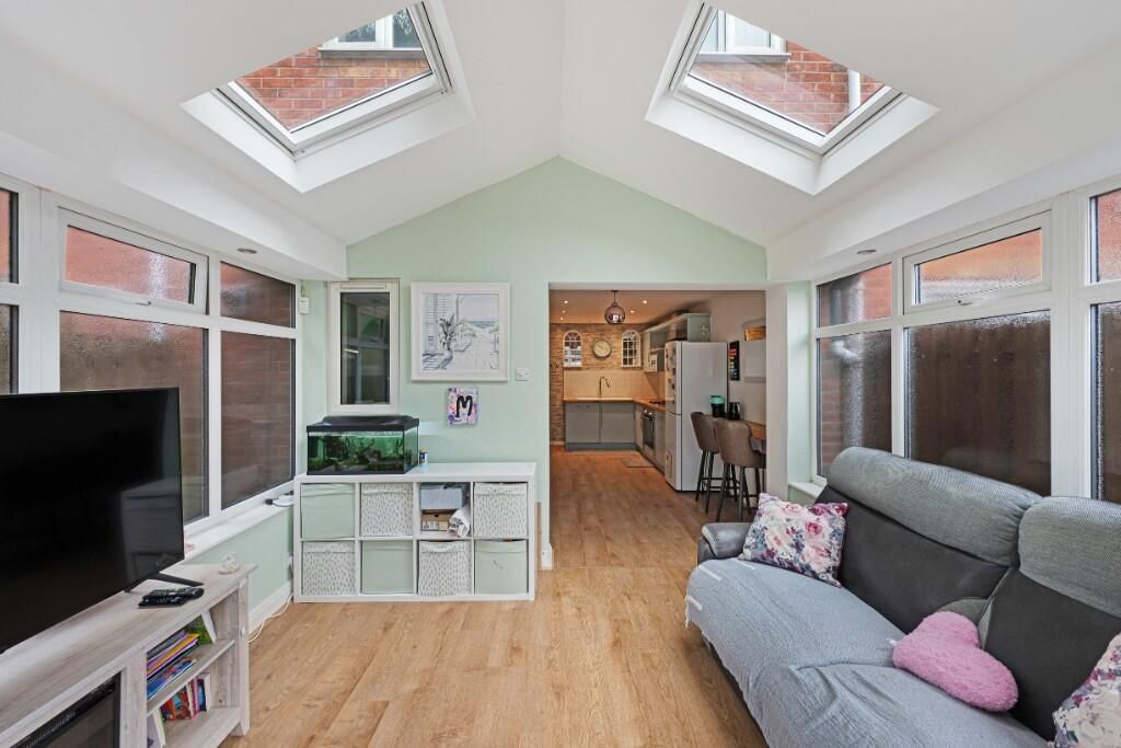 Property photo 3 of 12 Gallery