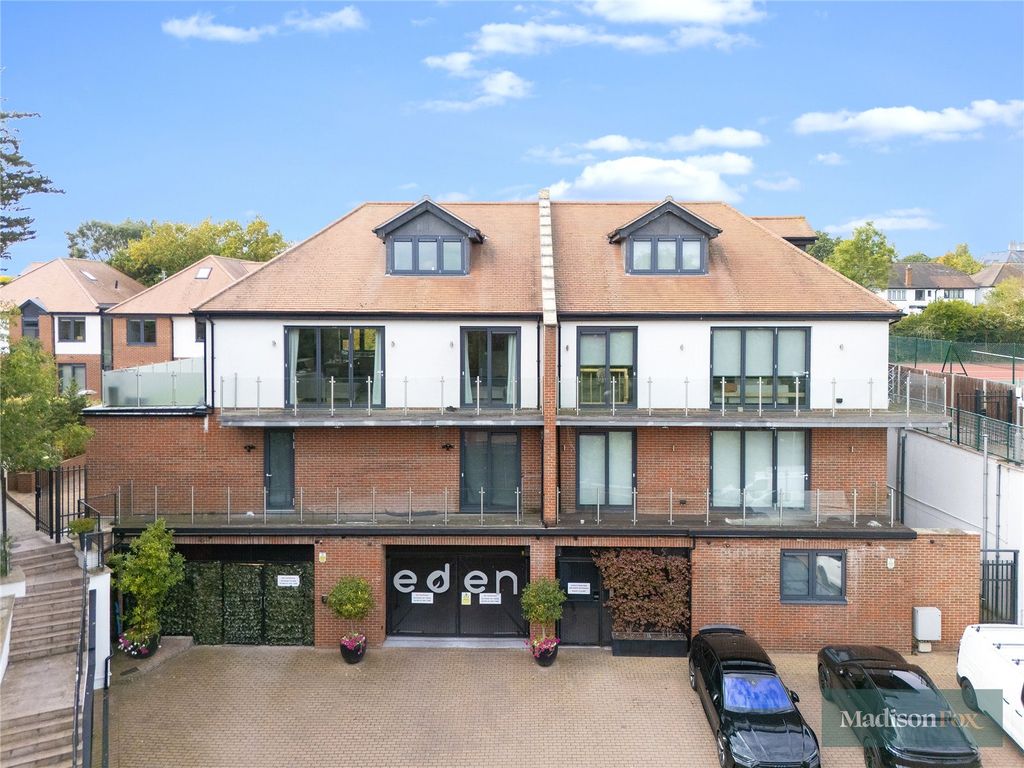 Property photo 1 of 29 Picture No. 60