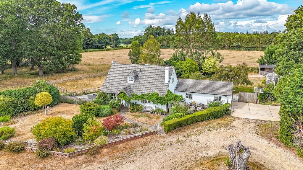 Property photo 3 of 25