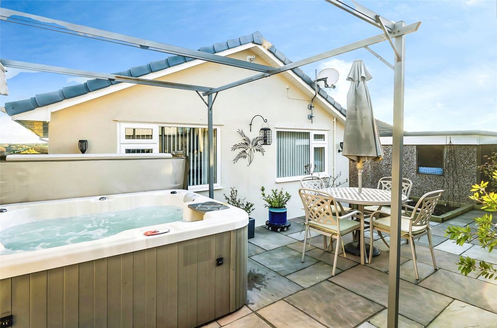 Property photo 3 of 13 Picture No. 18