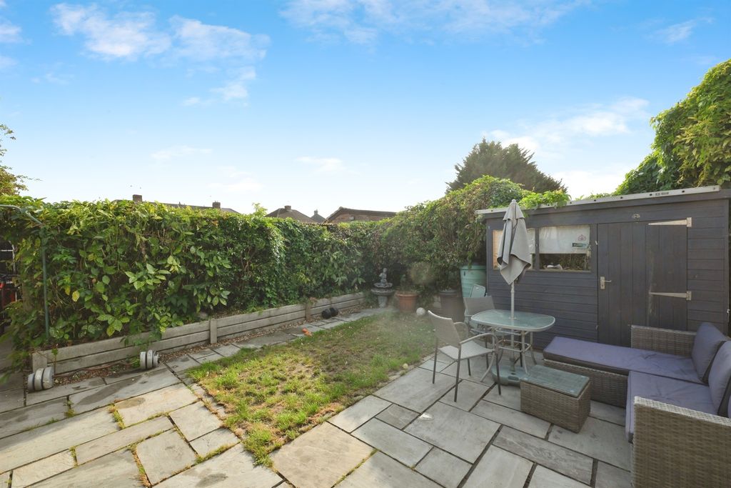 Property photo 3 of 17