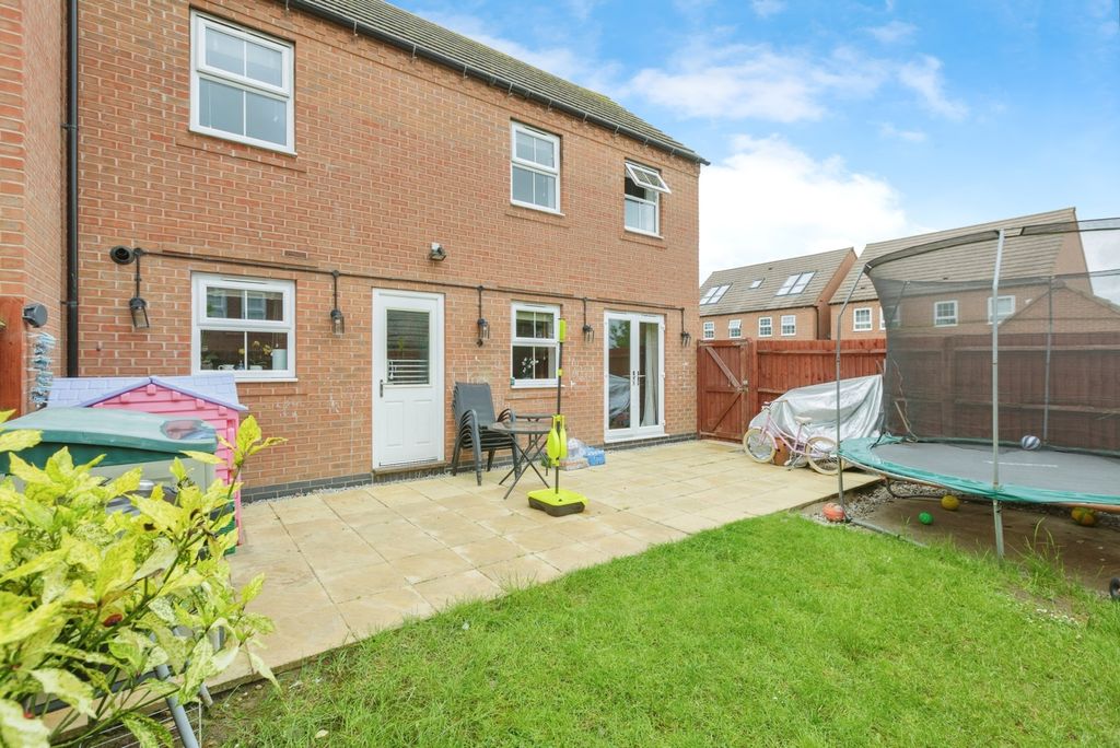 Property photo 1 of 16 Photo