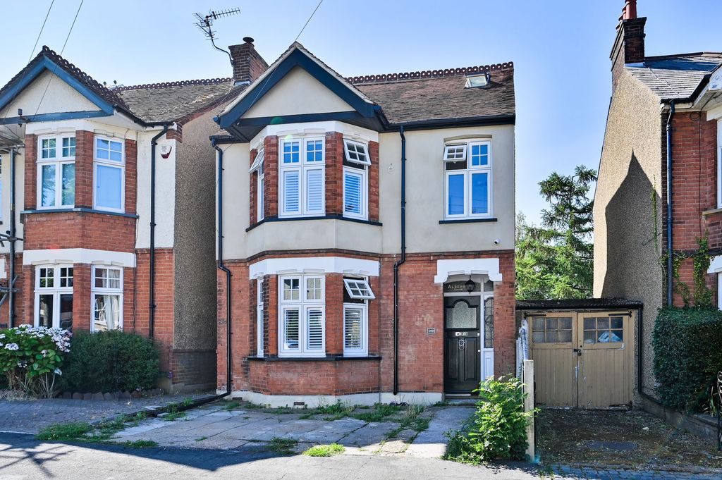 Property photo 1 of 29