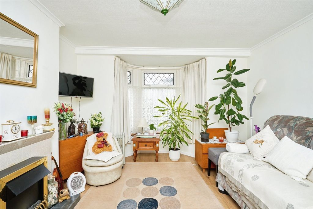 Property photo 3 of 16 Picture No. 01