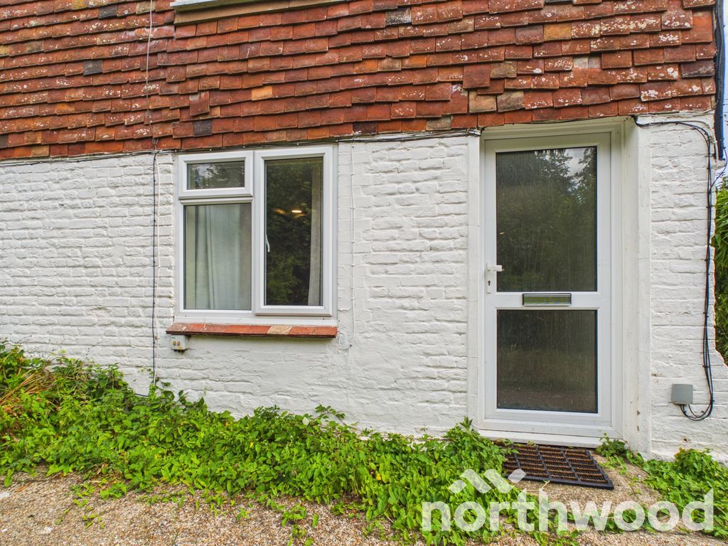 Property photo 1 of 28