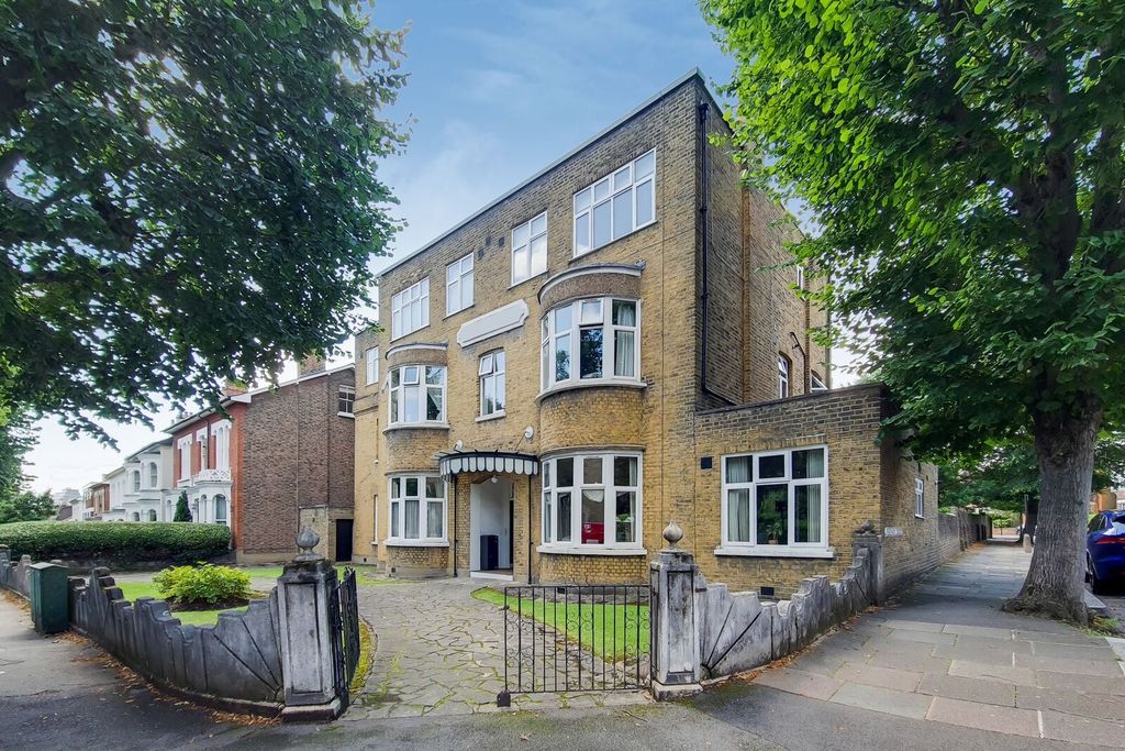 Property photo 1 of 16