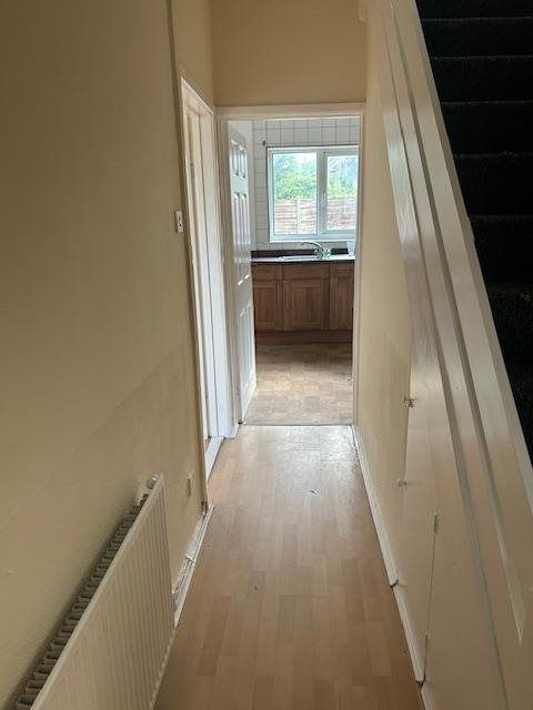 Property photo 2 of 13 Hall