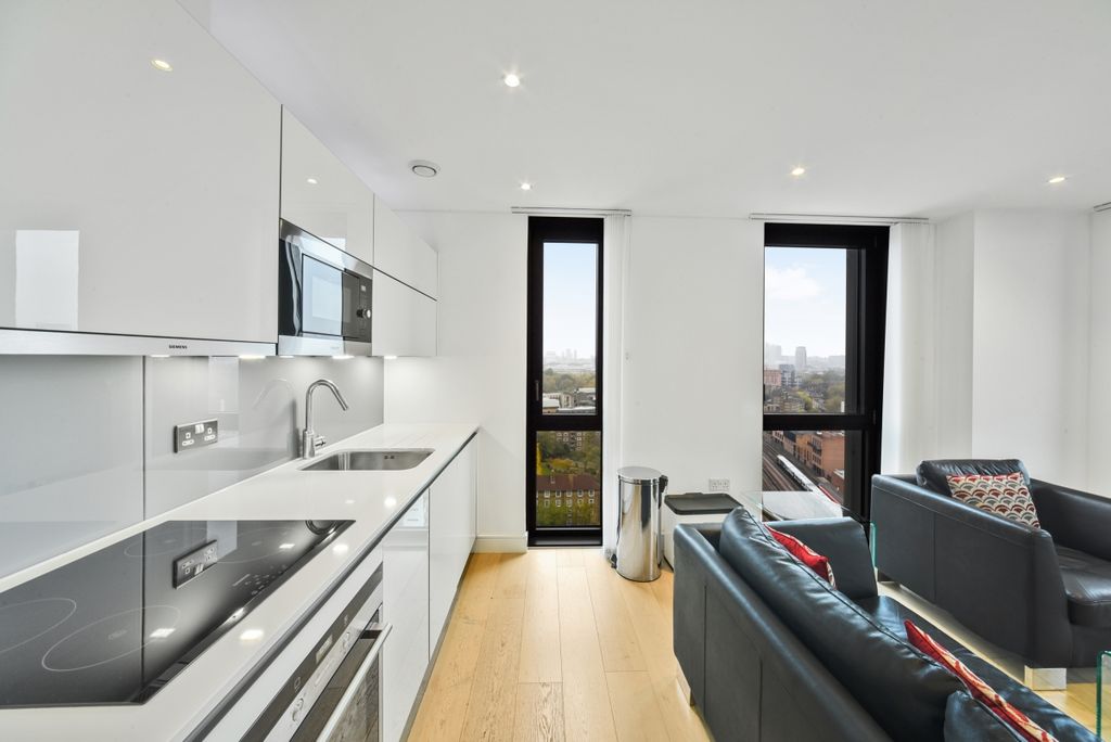 Property photo 3 of 12 Dsc_2543_High