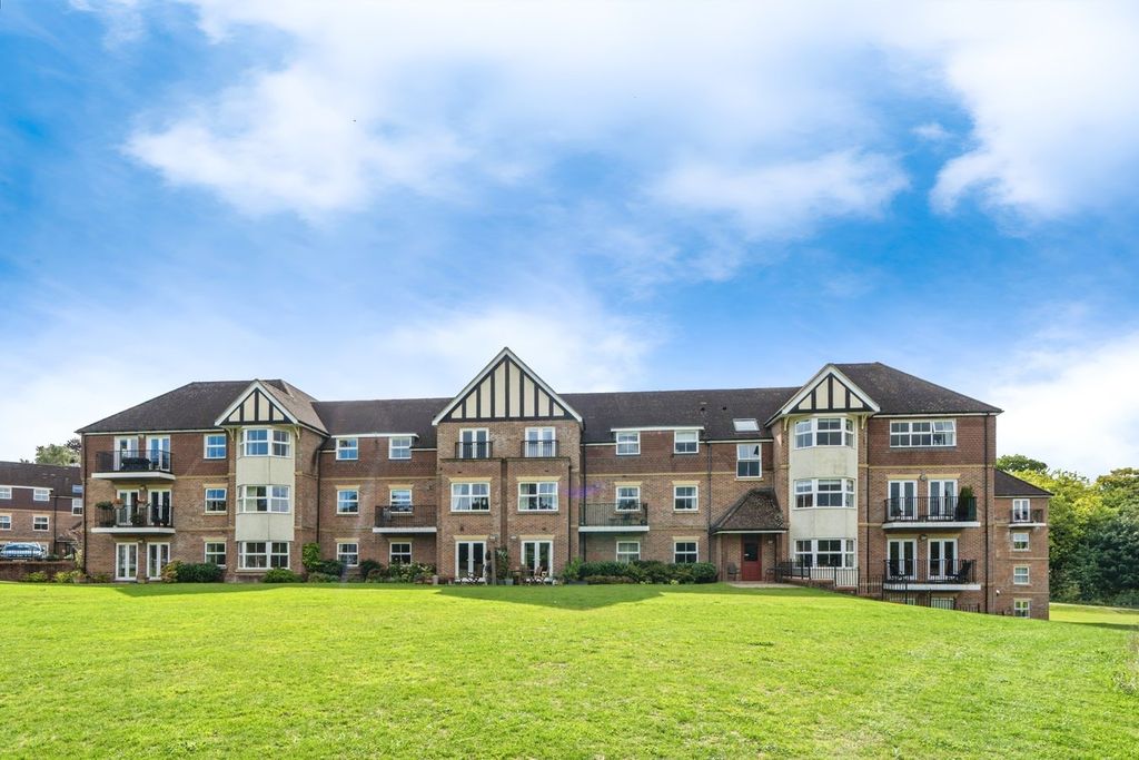 Property photo 1 of 22