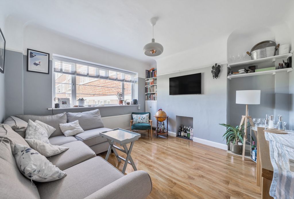 Property photo 1 of 8 1362963-13-68E3d3...