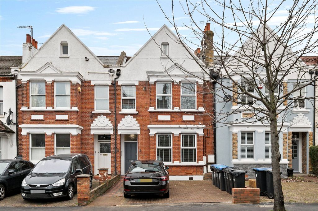 Property photo 1 of 19 Picture No. 01