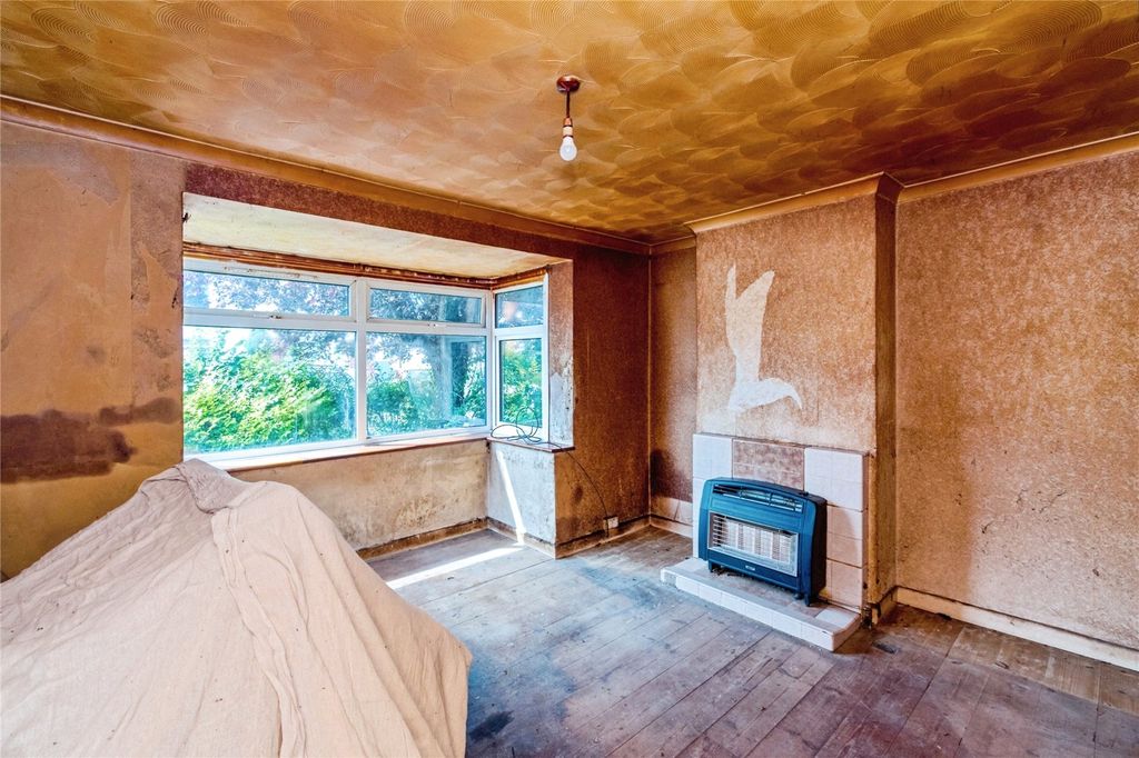 Property photo 2 of 14 Picture No. 12