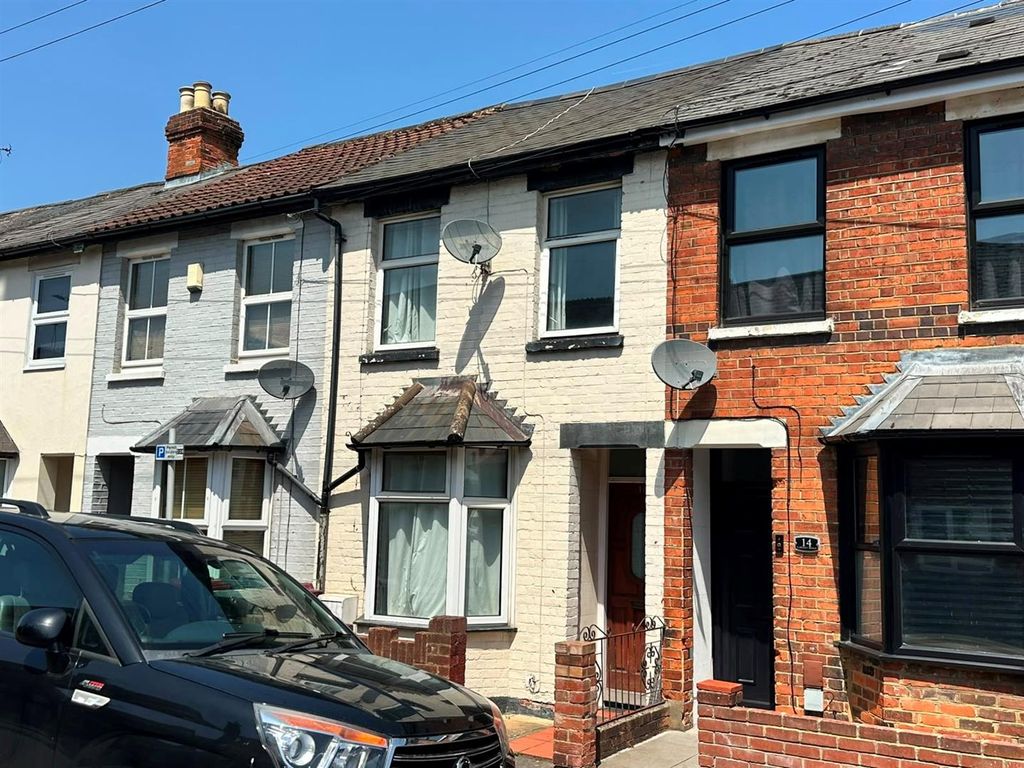 Property photo 1 of 11 Cardiff Road.Jpg