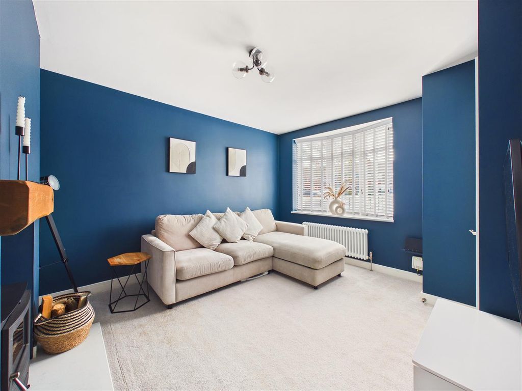 Property photo 2 of 14 Cam05193G0-Pr0130-Still003.Jpg