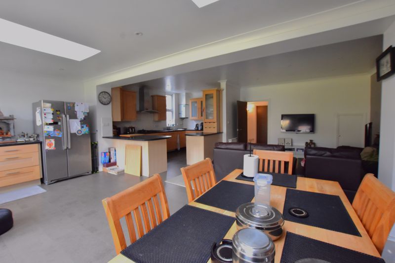 Property photo 2 of 14 Photo 12