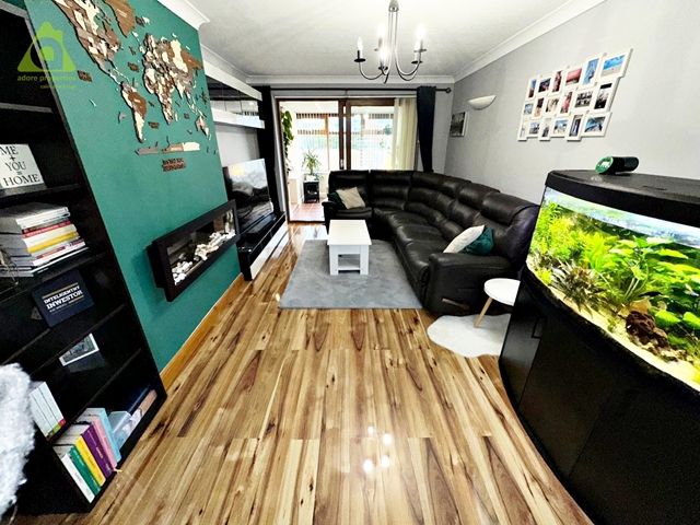 Property photo 3 of 21