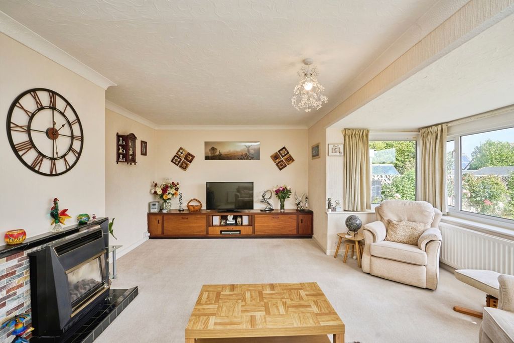 Property photo 3 of 18 Photo