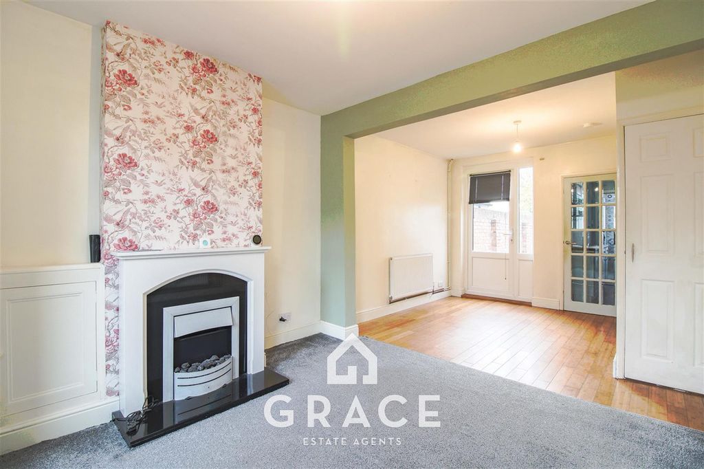 Property photo 2 of 13 Hdr