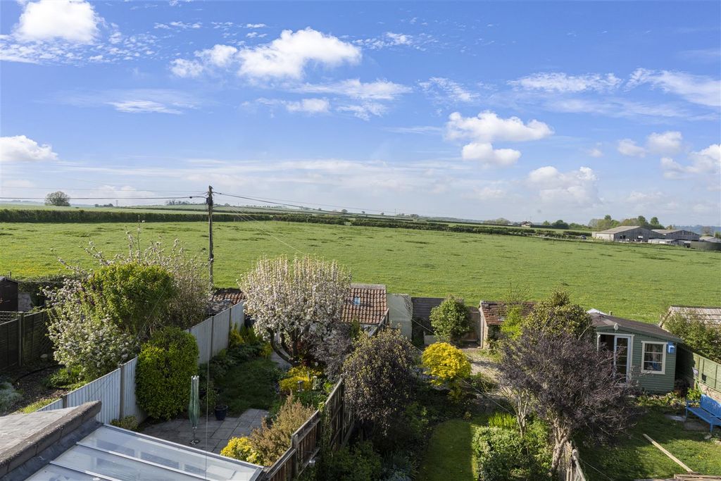 Property photo 2 of 17 View