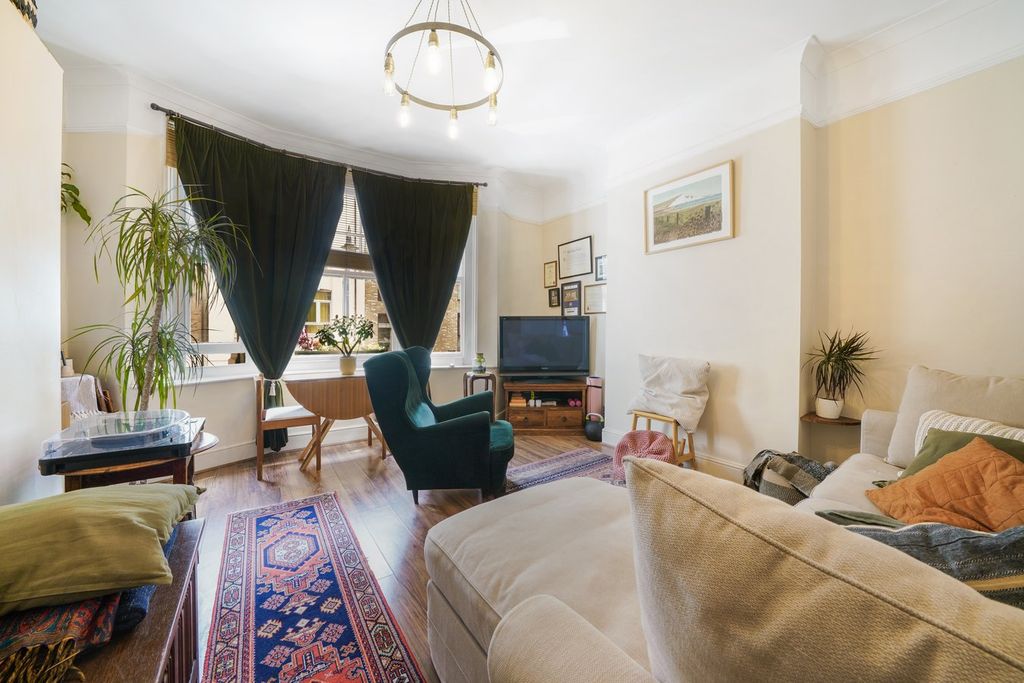 Property photo 3 of 9