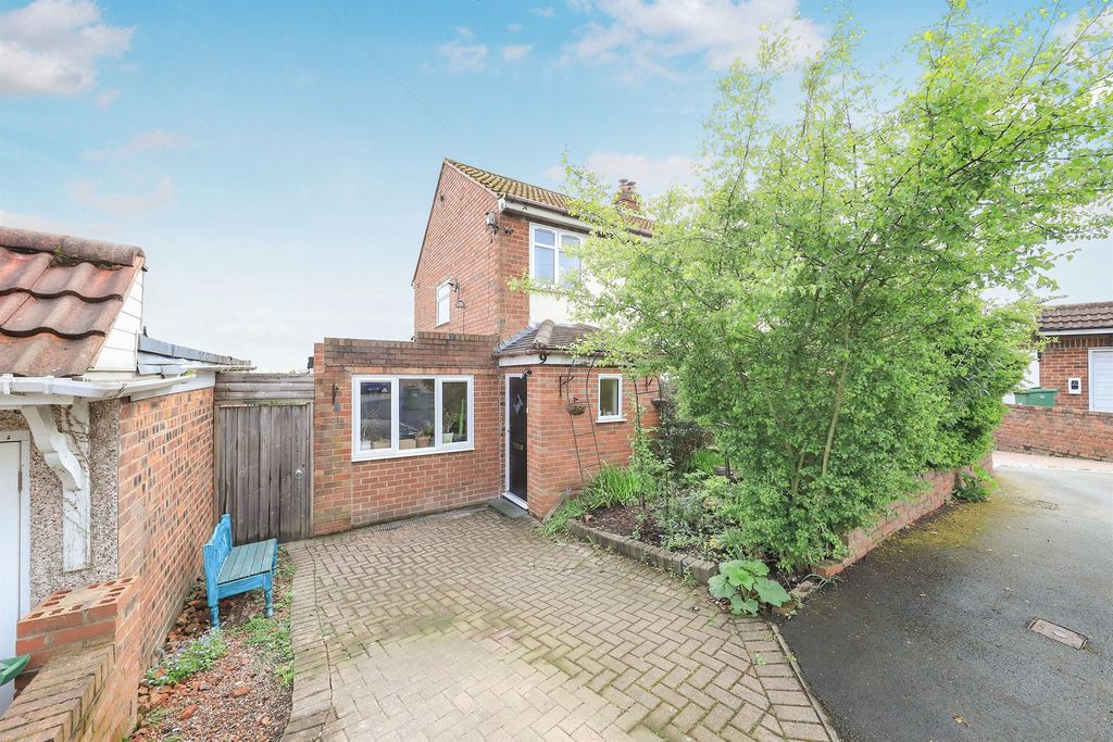 Property photo 1 of 19