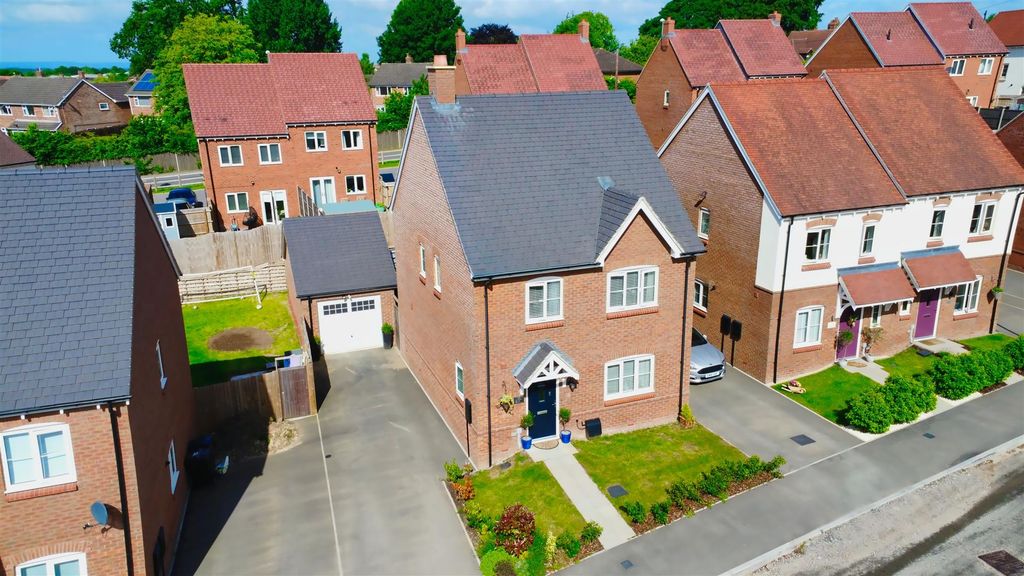 Property photo 2 of 43 Drone Barnes Lane (1).Jpg