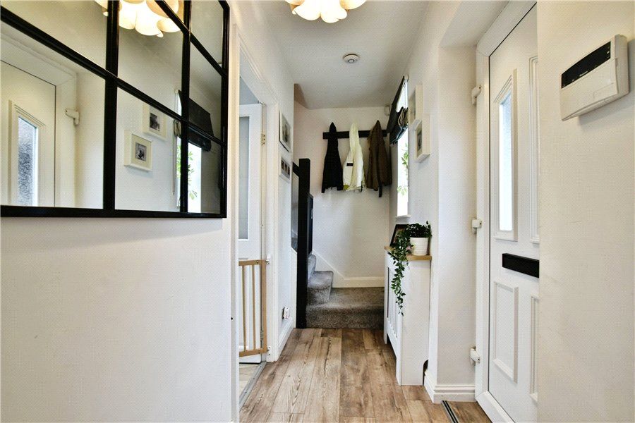 Property photo 2 of 19 Picture No. 15