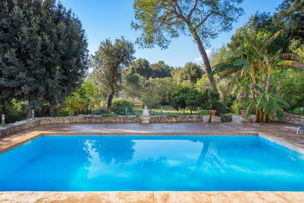 Property photo 3 of 20 Pool (1)