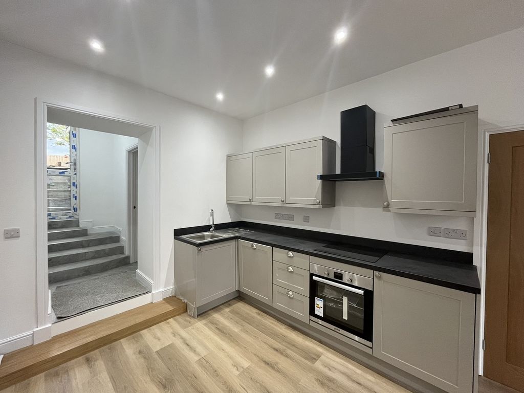 Property photo 3 of 19 Not Specified