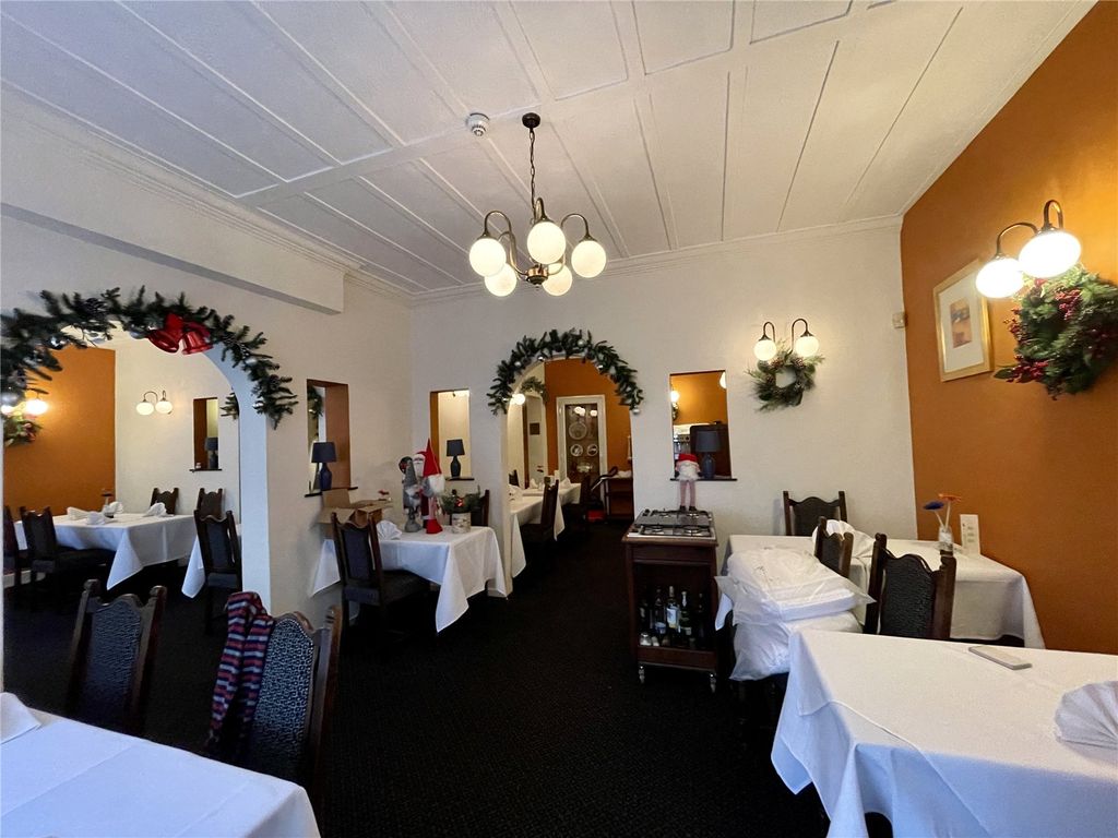 Property photo 2 of 16 Picture No. 13