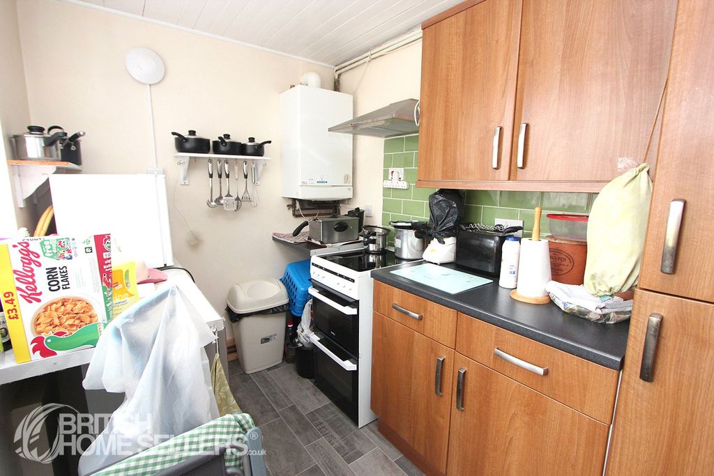 Property photo 3 of 10 Picture No. 11