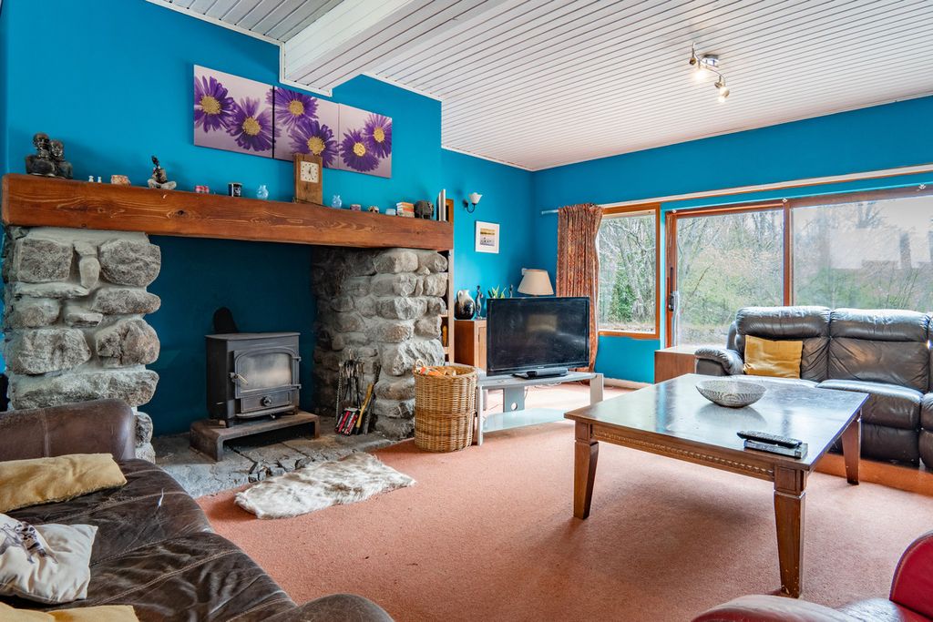 Property photo 2 of 50