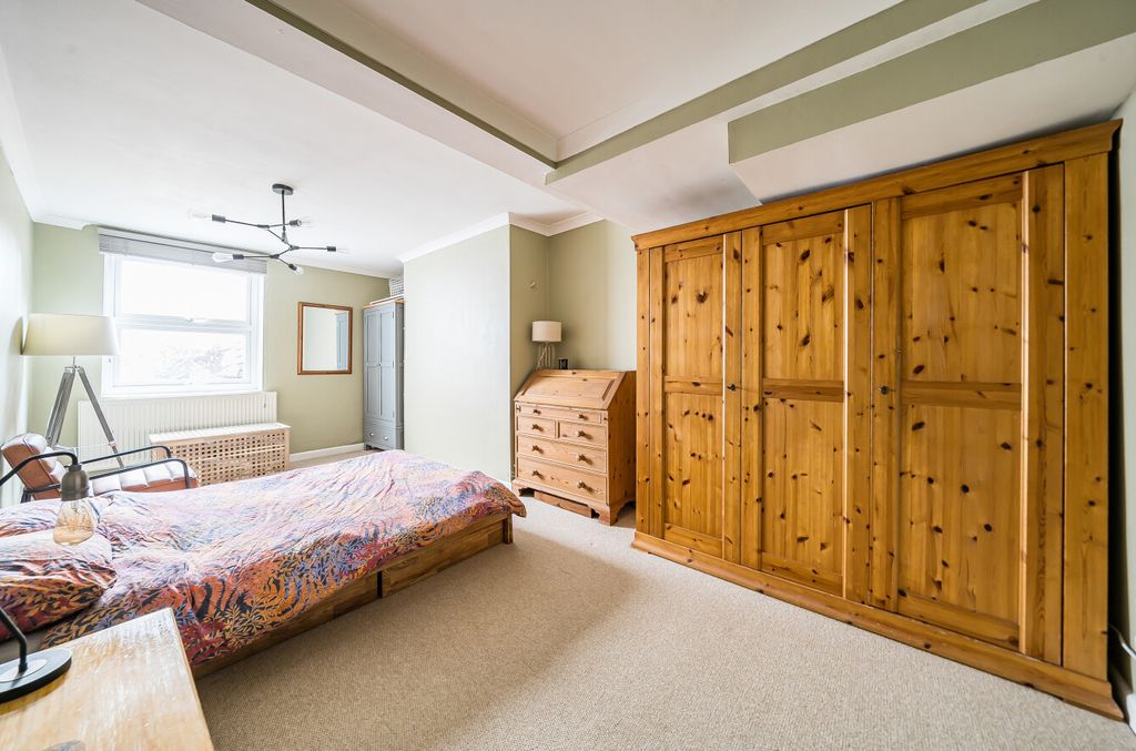 Property photo 3 of 12 1429524-6-69B426c...