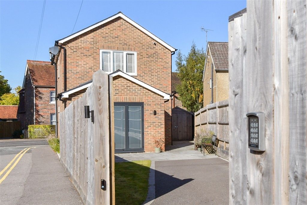 Property photo 1 of 11 External Lifestyle Photograph