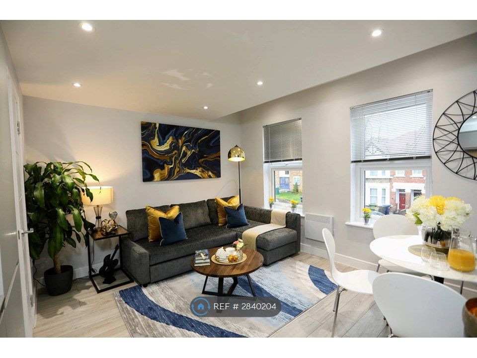 Property photo 1 of 28