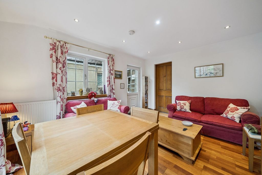 Additional image 10 of 4 bed end terrace house for sale52 William Street, Helensburgh G84