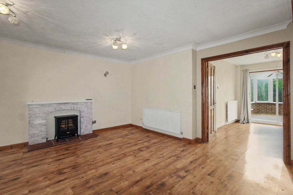 Property photo 2 of 16